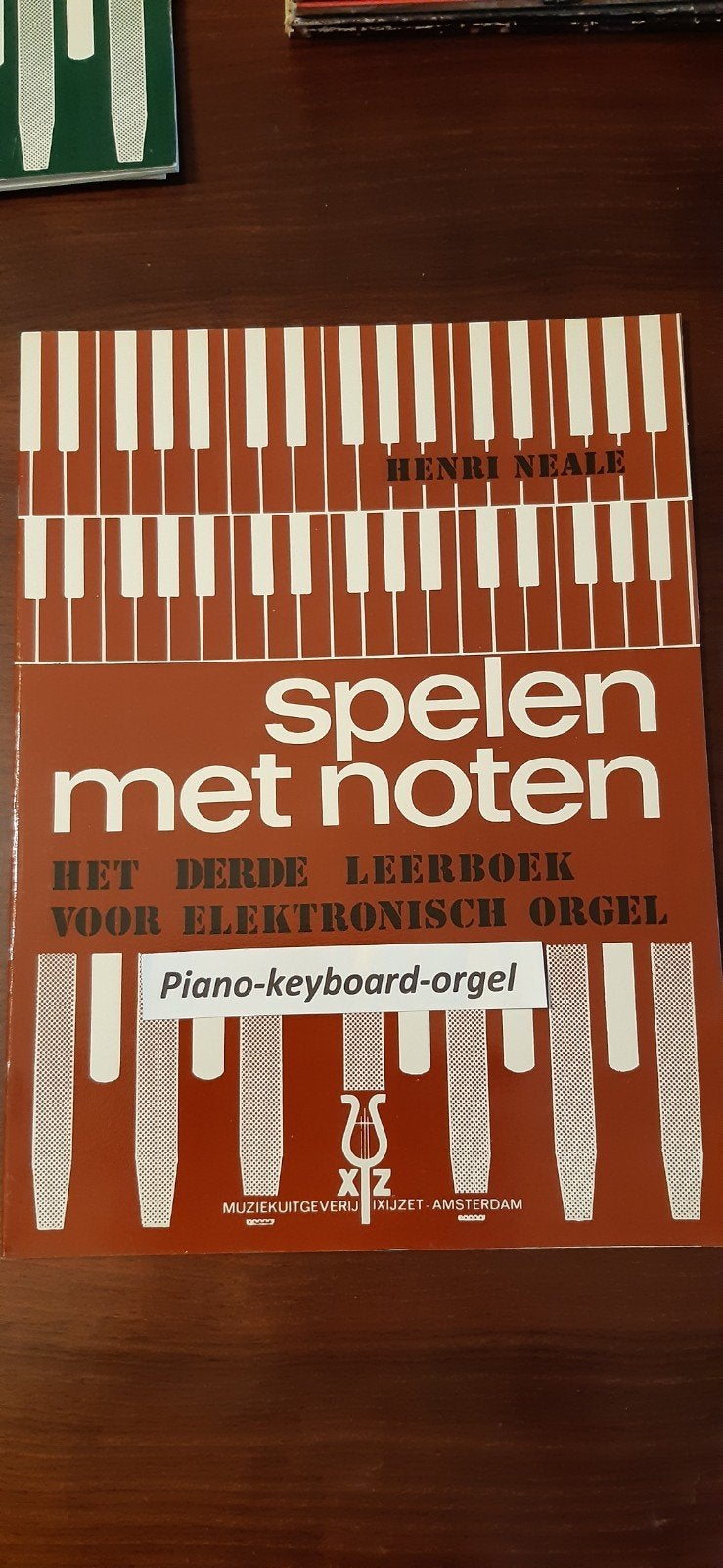 Lesboeken voor piano, keyboard of orgel, Muziek en Instrumenten, Keyboards, Ophalen of Verzenden, 61 toetsen