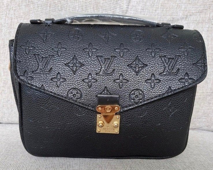 Zwarte dames tas schoudertas Louis Vuitton, Sieraden, Tassen en Uiterlijk, Tassen | Damestassen, Ophalen of Verzenden, Zo goed als nieuw