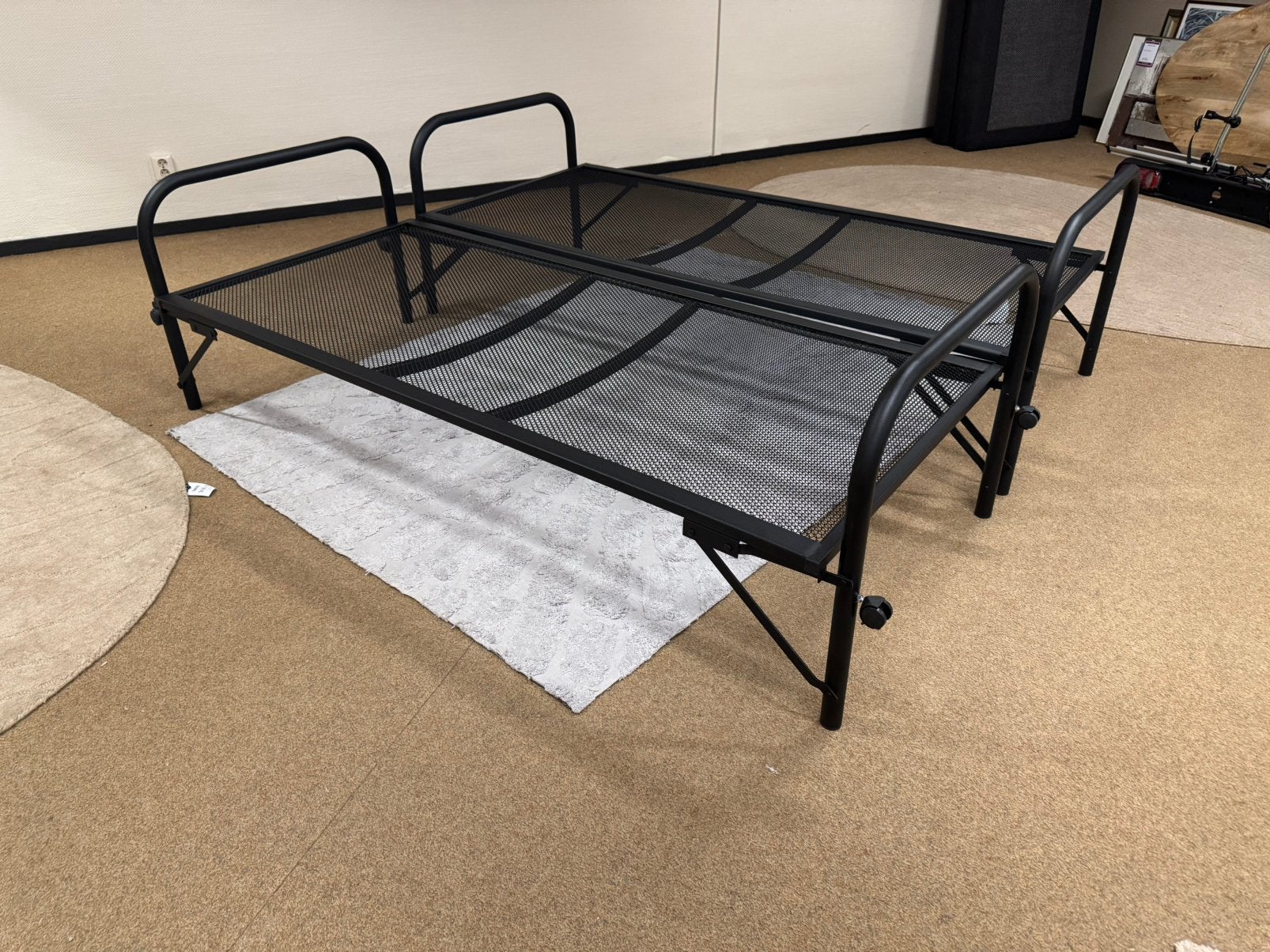 Double Bed (Onderschuifbed) 90x200 Zwart met spiraalbodem, 90 cm, Eenpersoons, Zwart, Nieuw