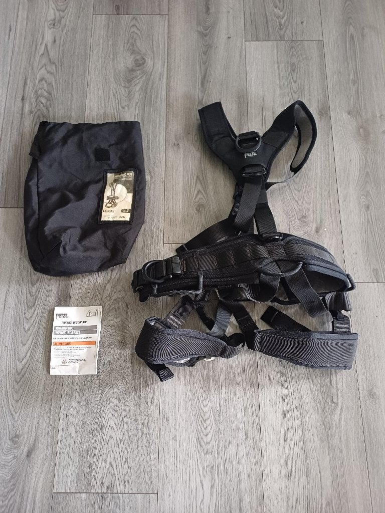 Petzl klimharnas, Sport en Fitness, Klimsport, Ophalen of Verzenden, Zo goed als nieuw, Klimsport-accessoire