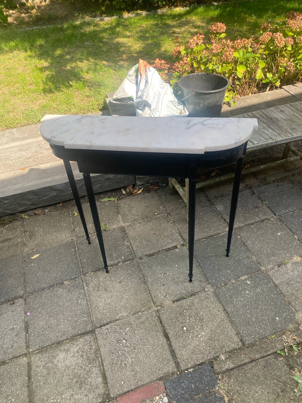 Zwarte console tafel met marmeren blad, Ophalen