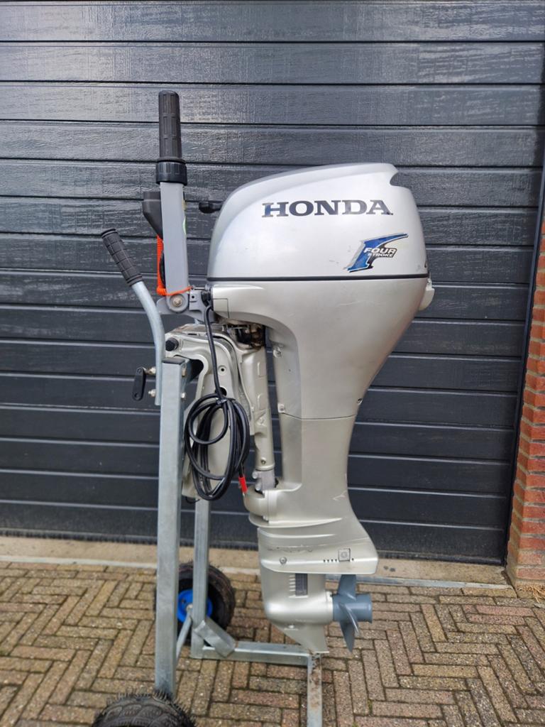 Met tilt assist! Honda BF20D Buitenboordmotor 20 PK - 4 Takt, Watersport en Boten, 10 tot 30 pk, Gebruikt, Viertaktmotor, Ophalen of Verzenden