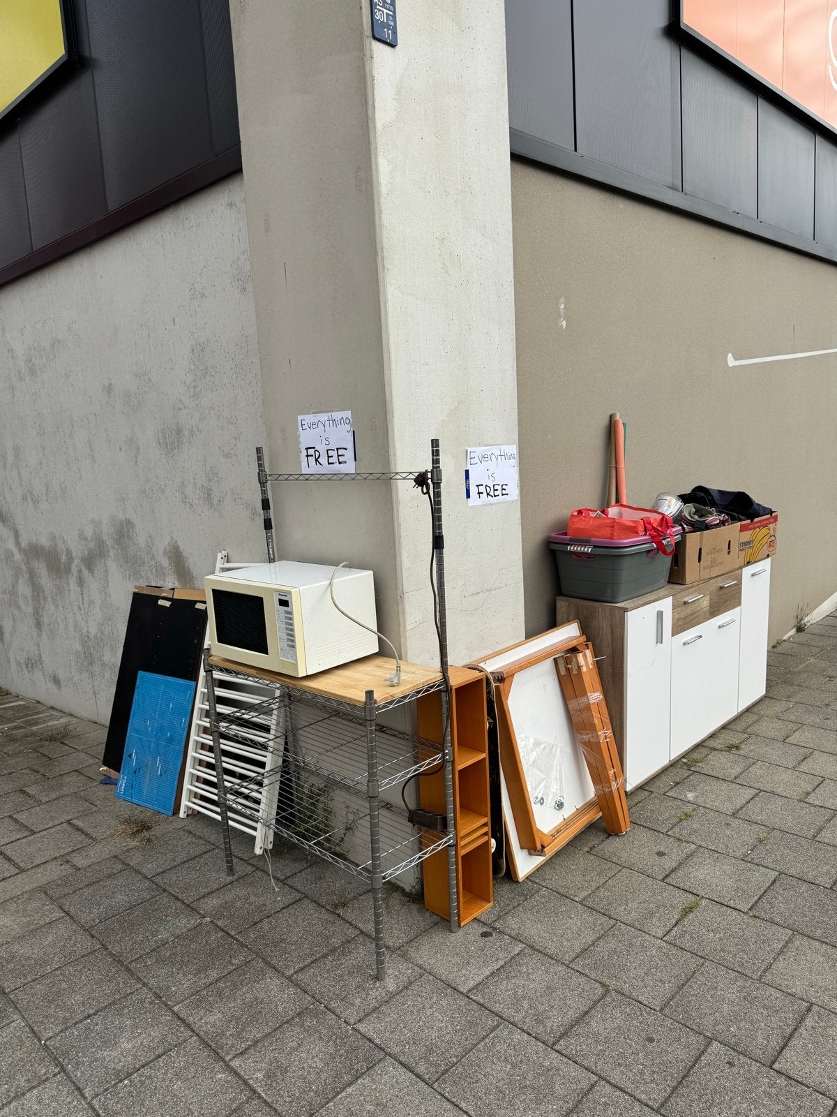 Gratis af te halen: Magnetron, kasten en meer!, Ophalen, Gebruikt
