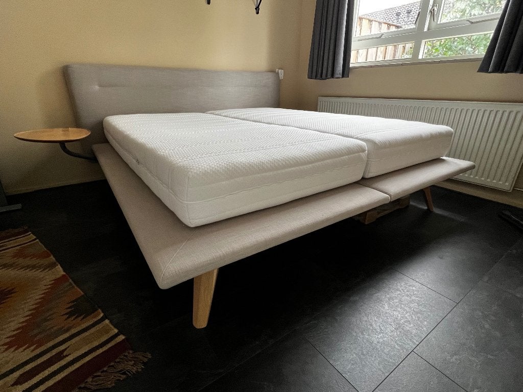 Luxe Velda Fly Boxspring 180x200 incl. Bedtafels, Ophalen, Tweepersoons, Zo goed als nieuw, Overige maten
