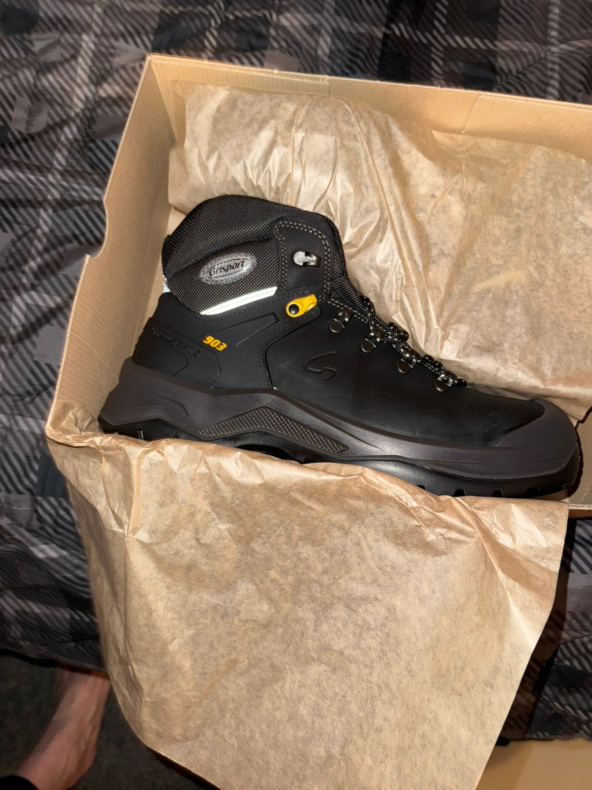 Nieuwe werk schoenen maat 44, Tuin en Terras, Werkkleding, Ophalen, Nieuw