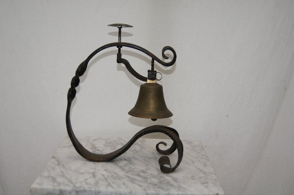 Antieke smeedijzeren bel met bronzen bel, Antiek en Kunst, Ophalen of Verzenden