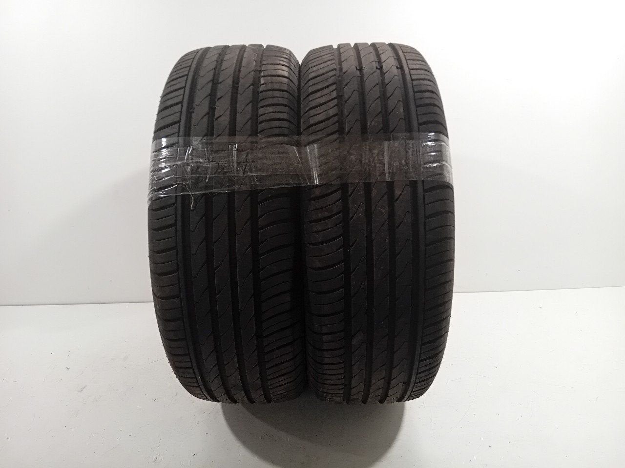 Bandenset 2 stuks Zomer 195 60 R15, Auto-onderdelen, Banden en Velgen, Onderdelen@venauto.nl, Van der Ven Autorecycling B.V., Gebruikt