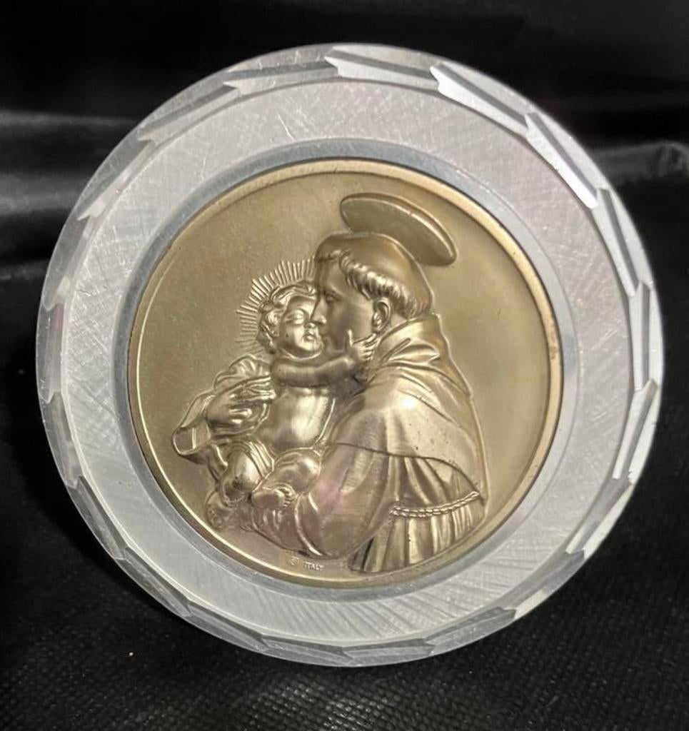 Heilige Antonius van Padua,op standaard van kunststof..mooi!, Ophalen of Verzenden
