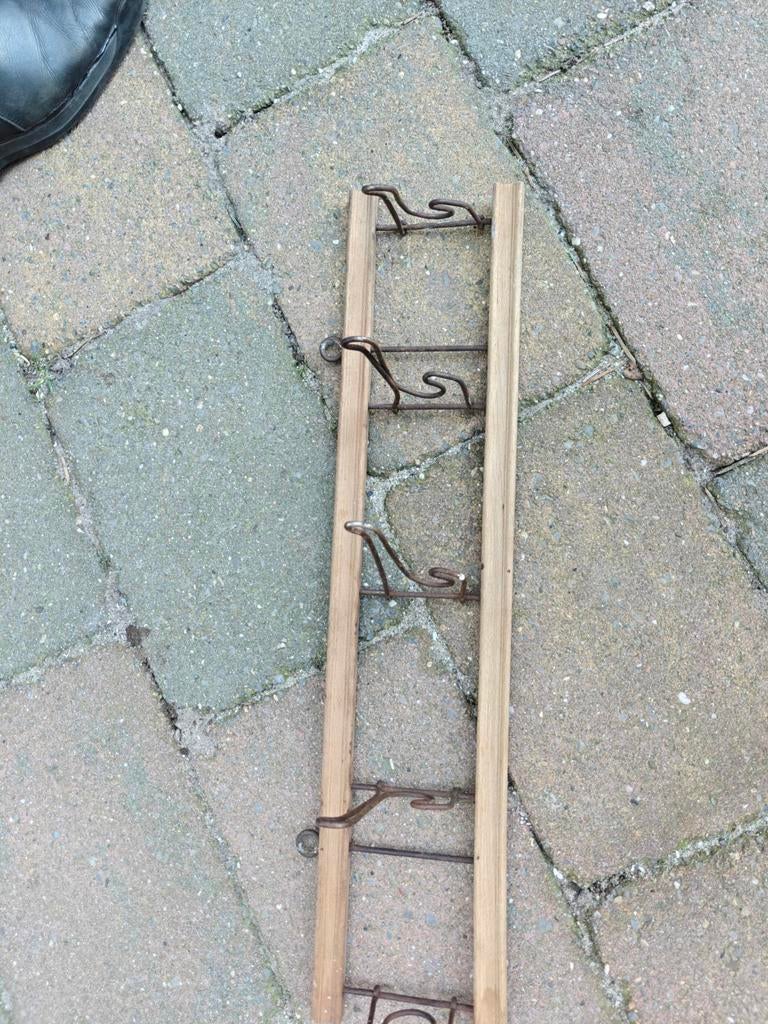 Vintage houten wandkapstok met smeedijzeren haken, Ophalen of Verzenden