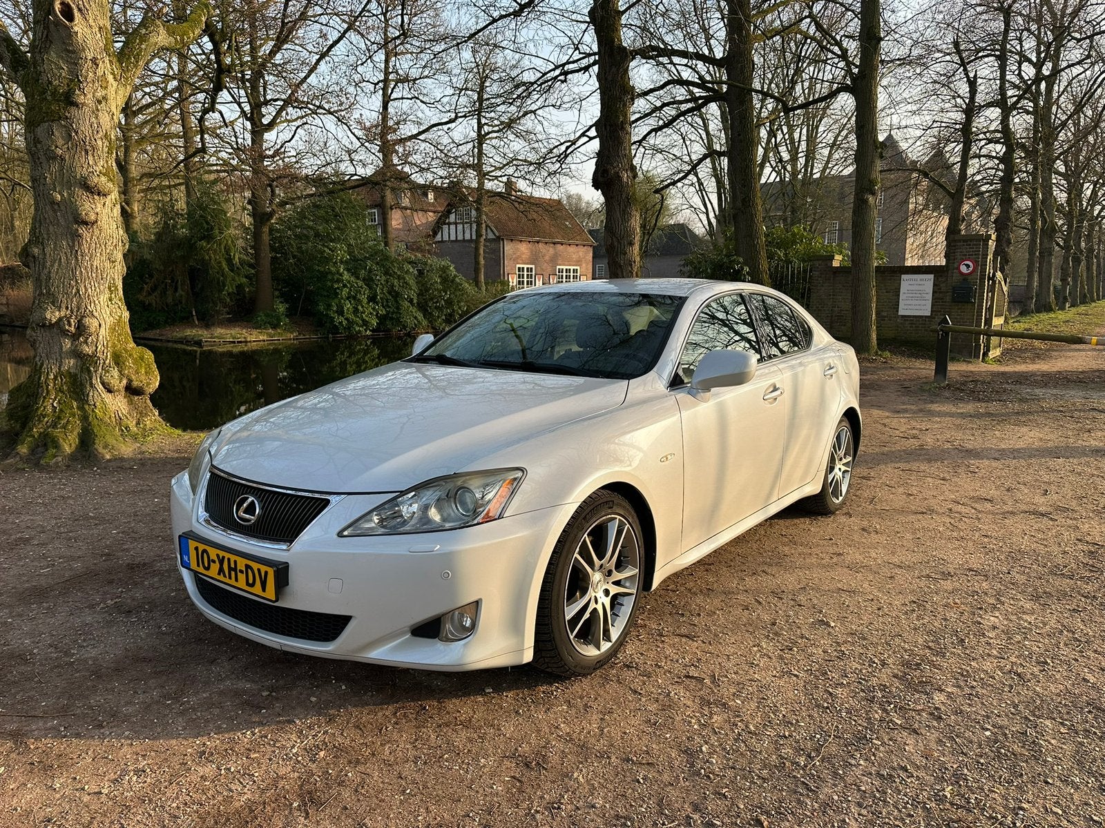 Lexus IS 250 2.5 2007 Grijs, Auto's, 2500 cc, Achterwielaandrijving, Handgeschakeld, Zilver of Grijs