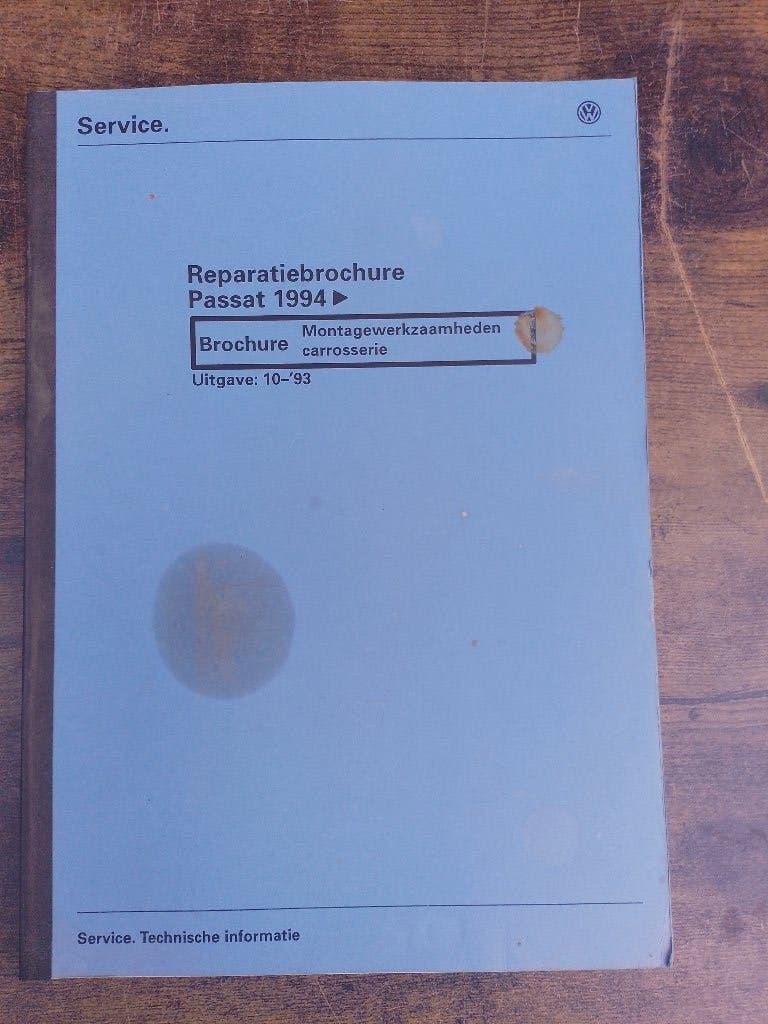 Volkswagen Passat B4 dealer werkplaatsboek Carrosserie werk, Ophalen of Verzenden, Gelezen, Volkswagen