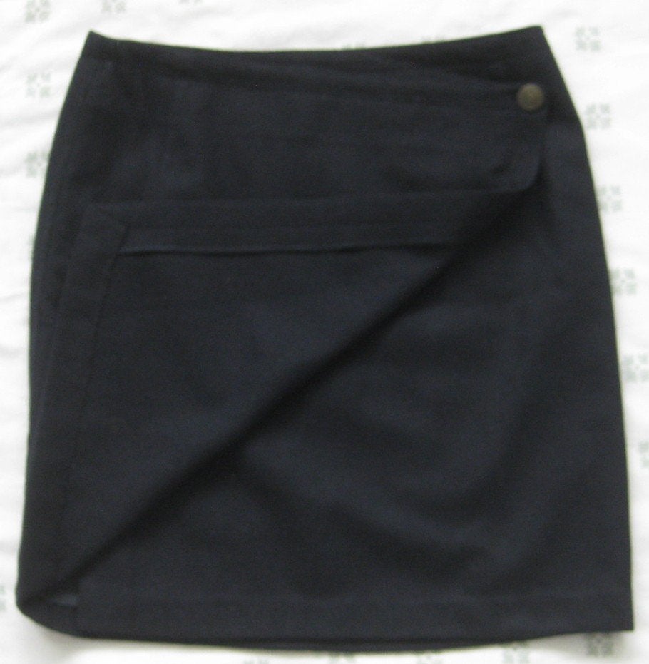 Far Hills donkerblauwe rok, wikkelrok, overslagrok, S/M, wol, Kleding | Dames, Ophalen of Verzenden, Zo goed als nieuw, Maat 36 (S)