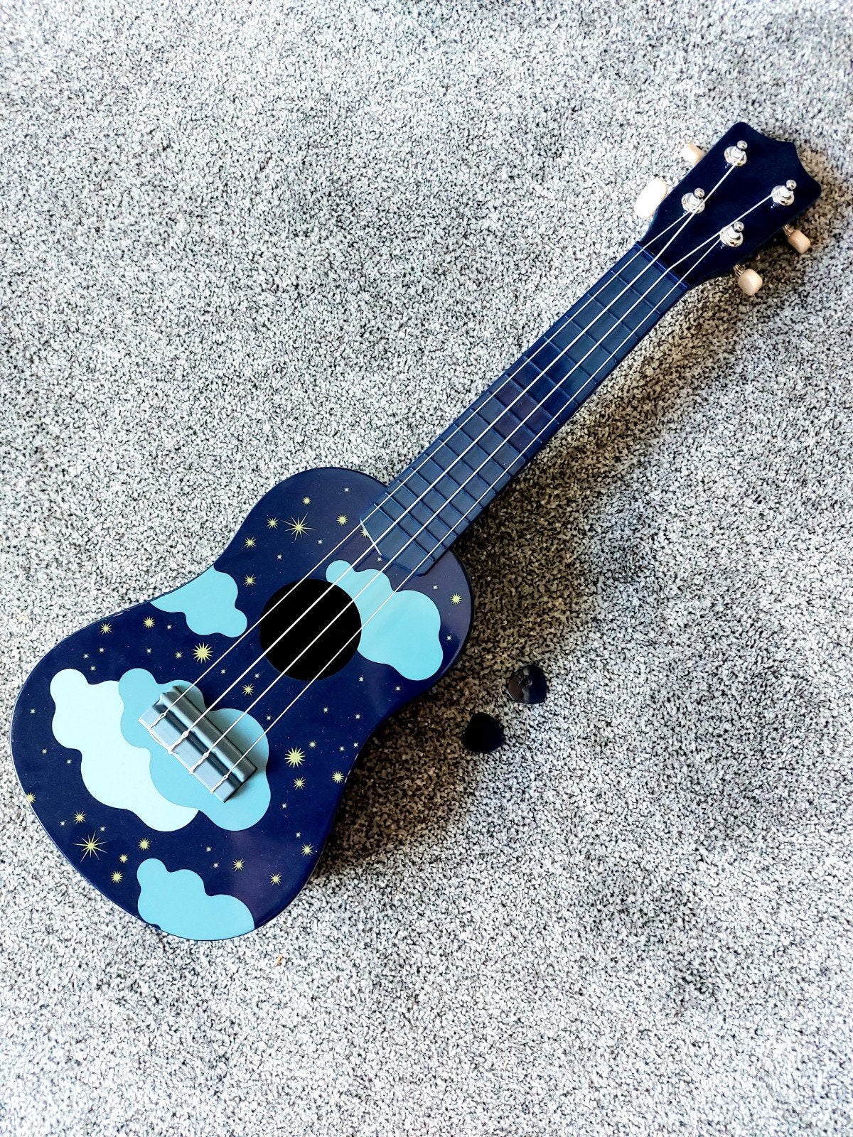 Donkerblauw kindergitaartje met twee plectrums, Muziek en Instrumenten, Ophalen, Nieuw, Overige typen