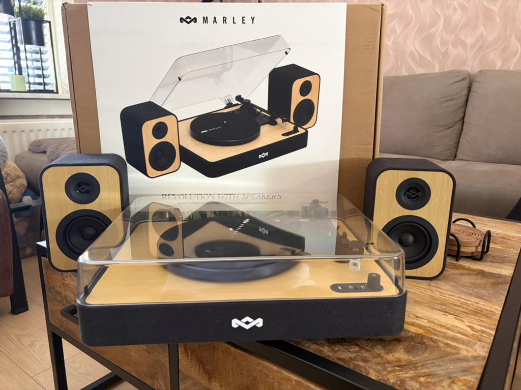 House of Marley Revolution met speakers platenspeler, Ophalen of Verzenden, Zo goed als nieuw, Overige merken