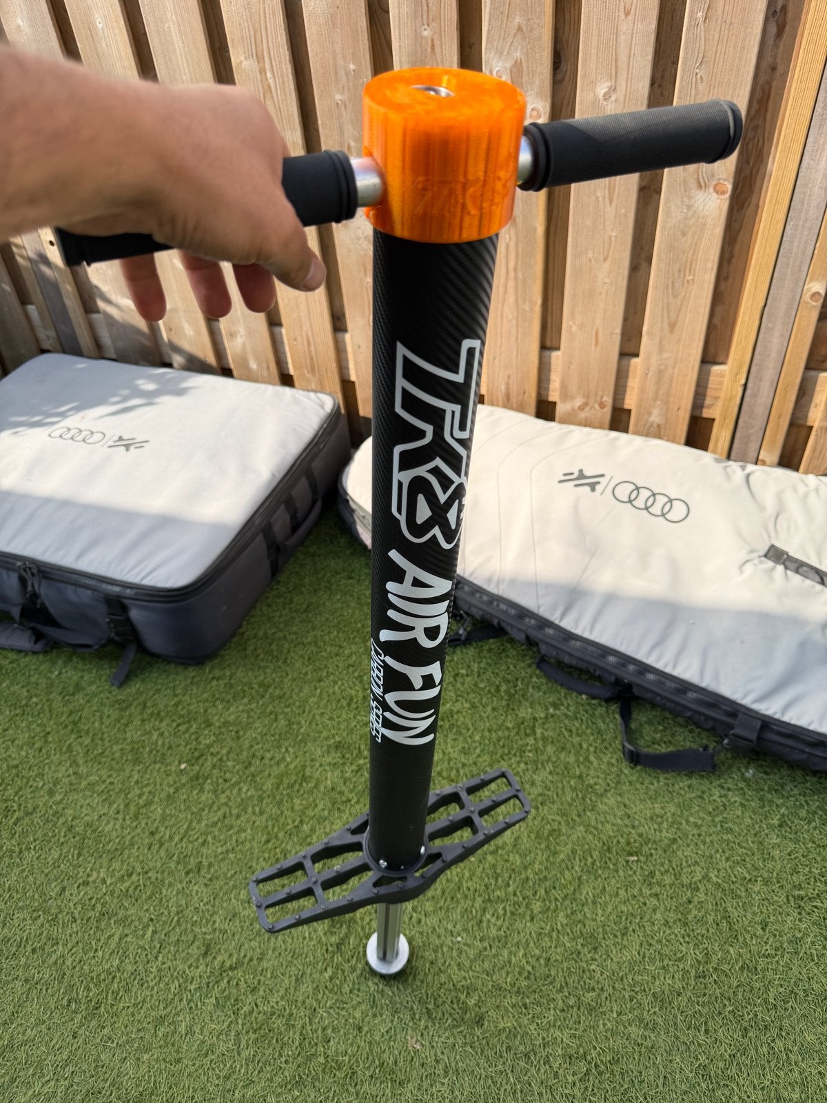 TK8 Air Pro Pogo Stick - Carbon Series, Verzenden, Zo goed als nieuw, Jongen of Meisje