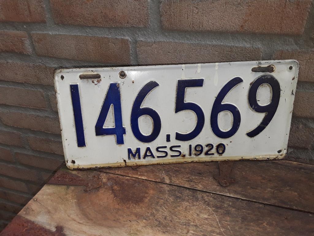 Antiek Amerikaans Nummerbord  Massachusetts 1920. Oldtimer, Ophalen of Verzenden, Gebruikt, Reclamebord