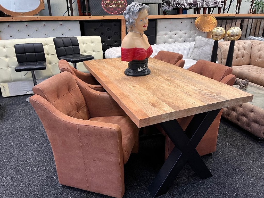 TOPDEAL !! Nieuwe Houten Eettafel incl.4 Luxe nubuck Stoelen, Huis en Inrichting, Ophalen, Nieuw, Robuust, Stoer
