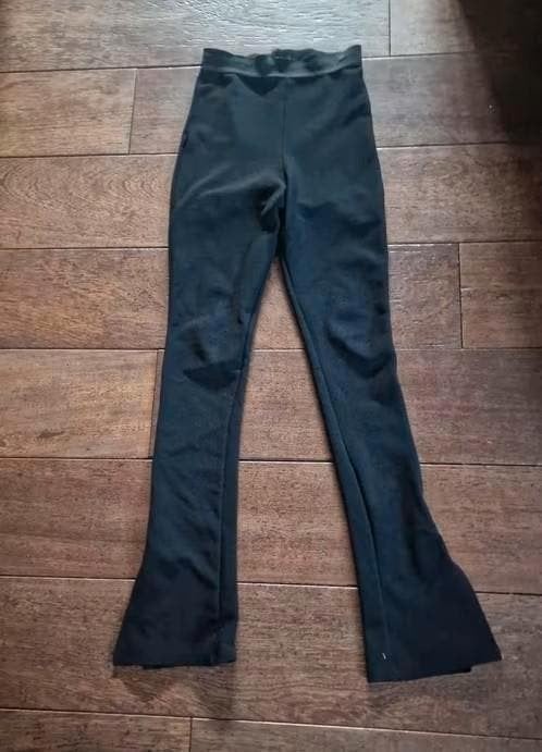 Zwarte flared pants maat 36, Ophalen of Verzenden, Gedragen, Maat 36 (S), Zwart