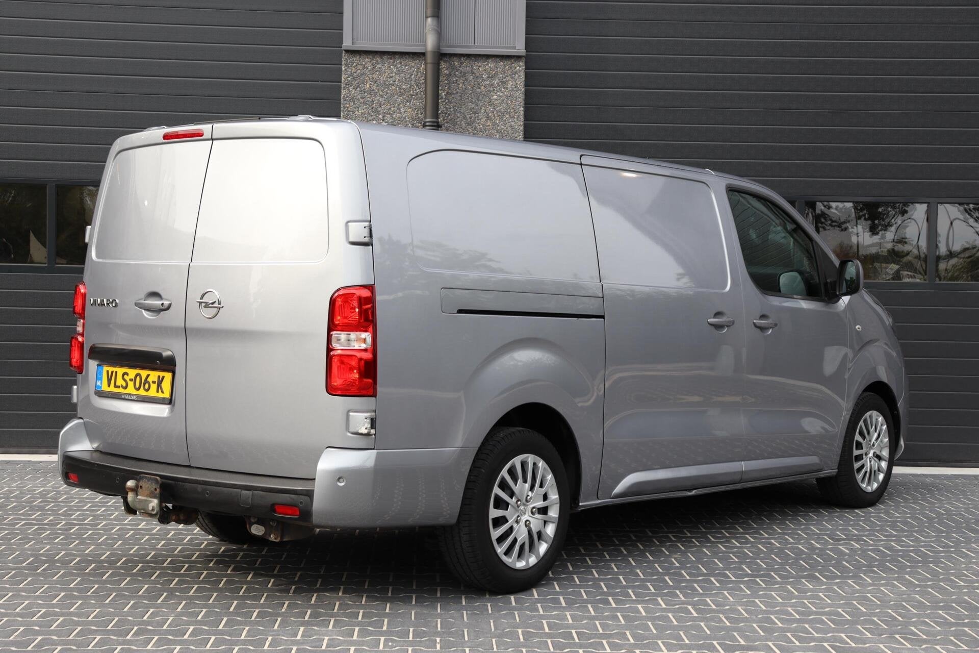 Opel Vivaro bestel 2.0 CDTI L3H1 l NAVI l CAMERA l KASTENINB, Gebruikt, 4 cilinders, Bedrijf, Lichtsensor