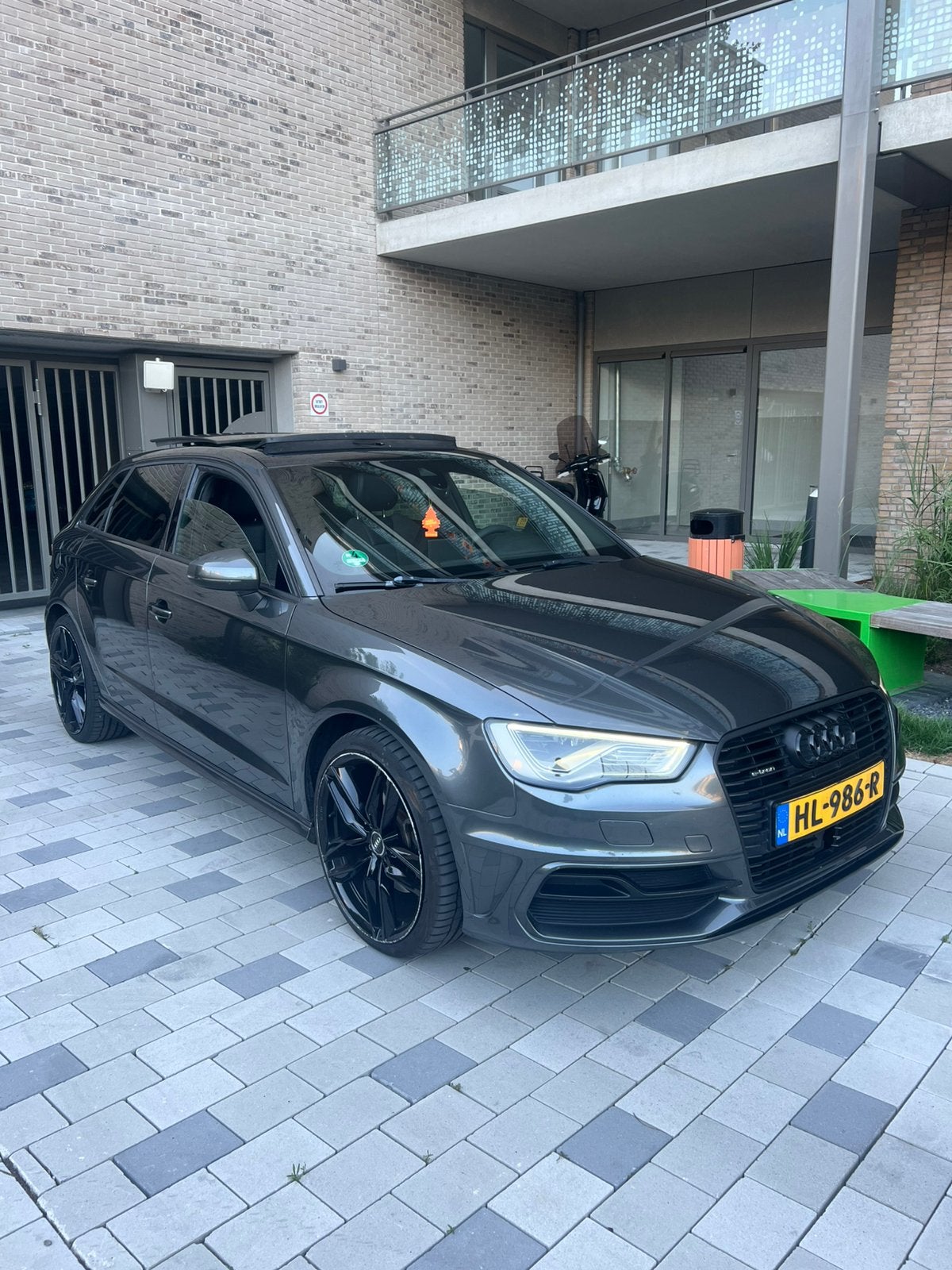 Audi A3 1.4 Tfsi 204pk E-tron Phev S Tronic 2015 Grijs, Auto's, 4 cilinders, 1395 cc, 149 pk, Zilver of Grijs