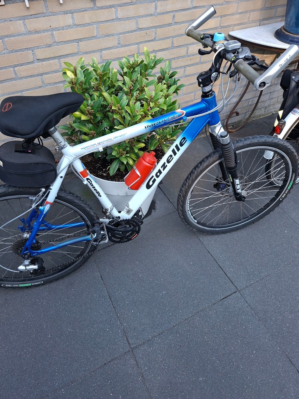 Te koop twee fietsen, Ophalen, Gebruikt, Staal, 24 inch of meer
