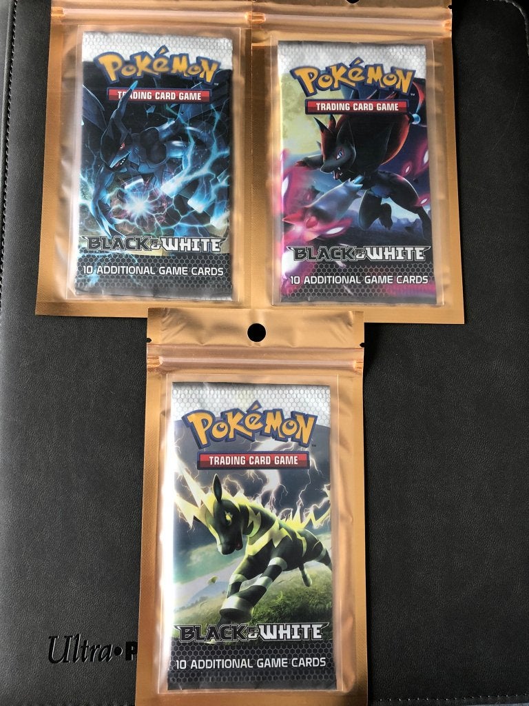 Booster Packs Black & White Base, Hobby en Vrije tijd, Ophalen of Verzenden, Nieuw, Booster