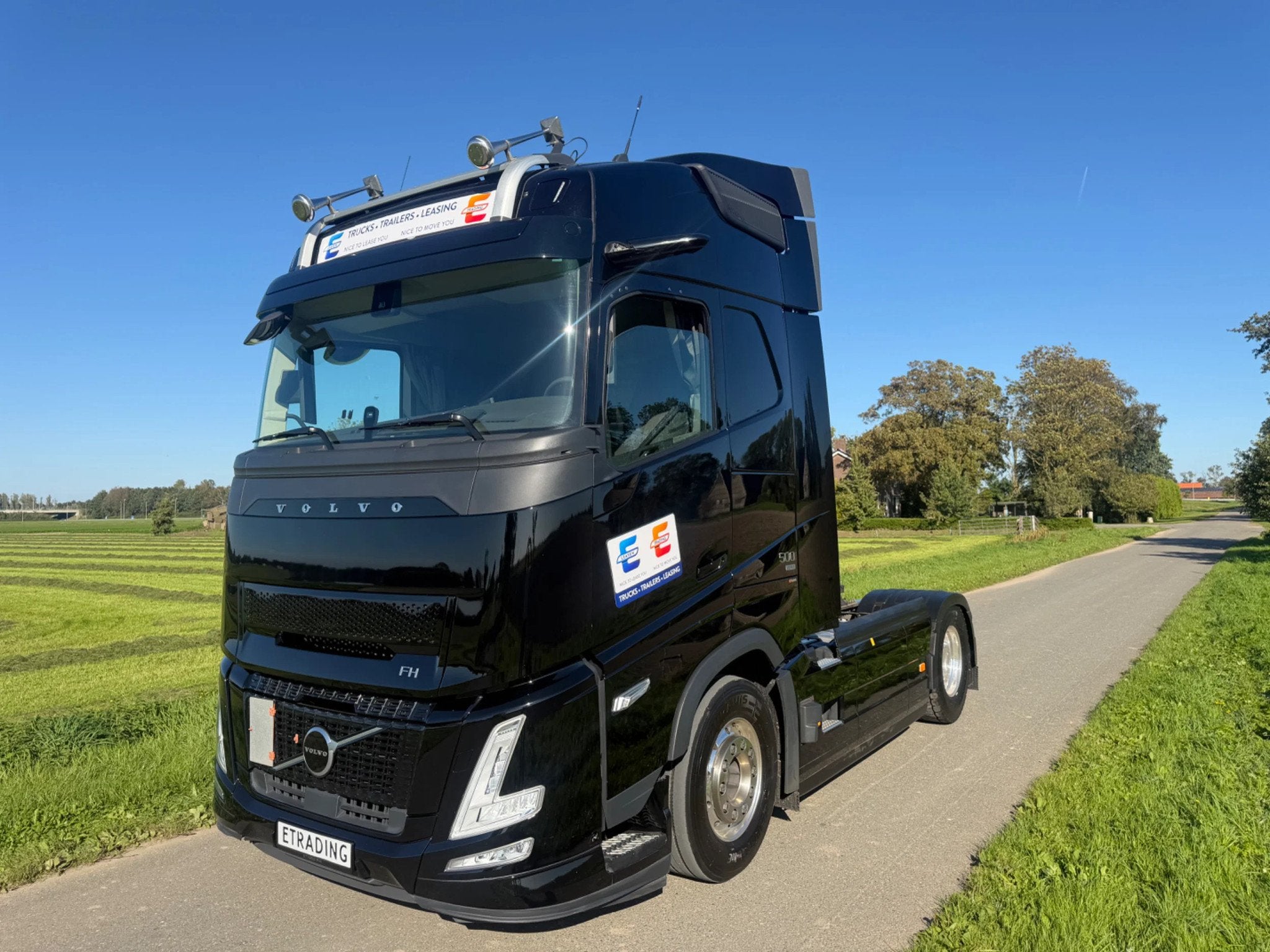 Volvo FH 13.500 FULL AIR - PTO - Park cool - Lease €1818,-, Auto's, Automaat, Achterwielaandrijving, Electronic Stability Program (ESP)