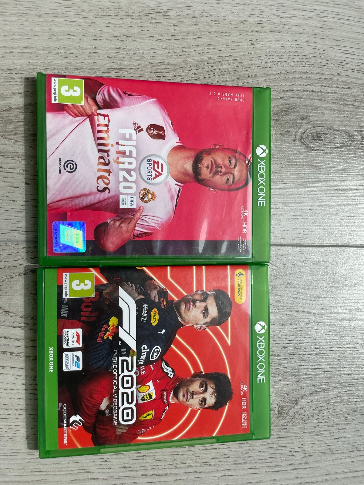F1 2020 & FIFA 20 - Xbox One Games Bundel, Eén computer, Ophalen of Verzenden, Zo goed als nieuw, Sport