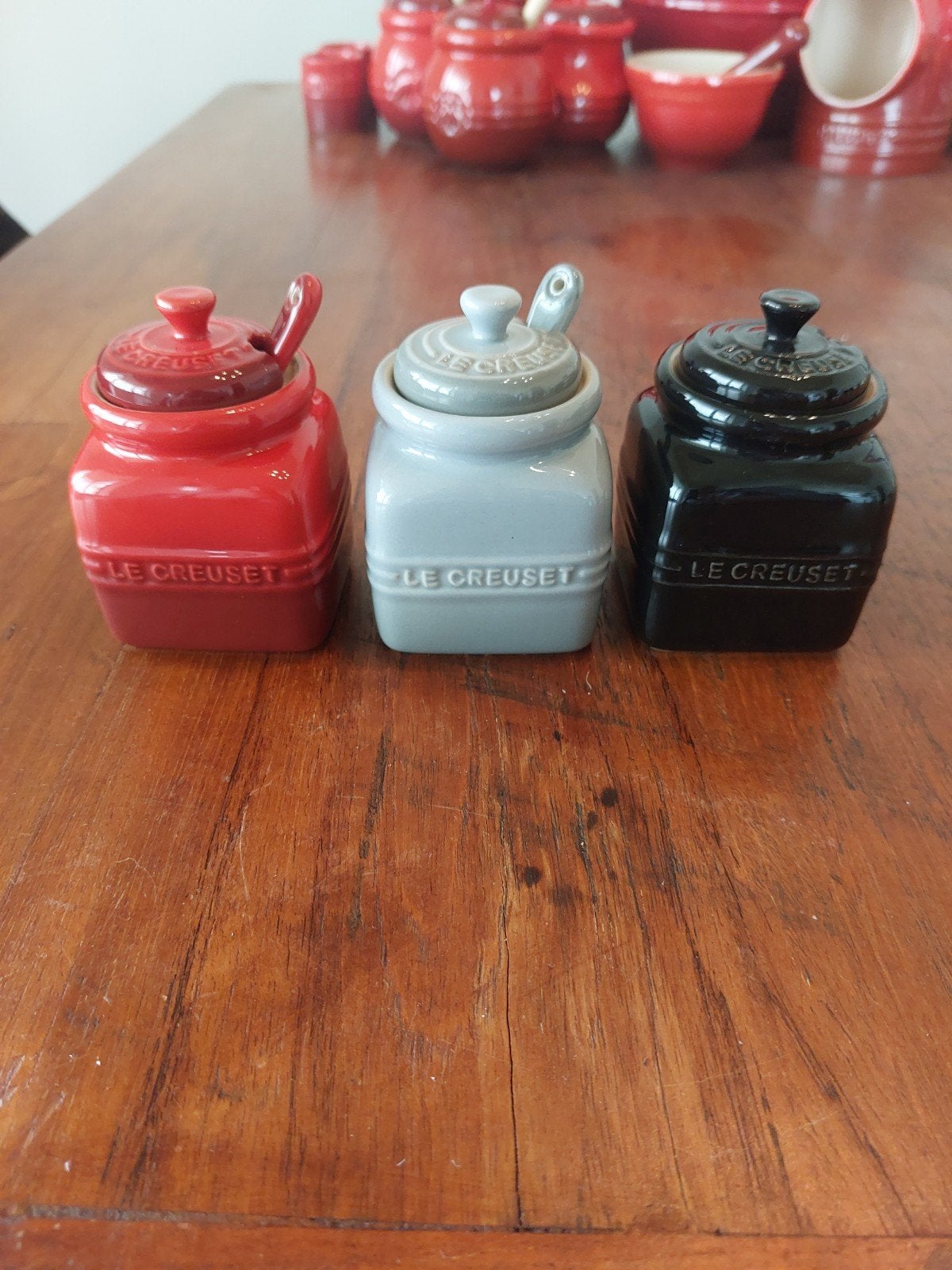 Le Creuset serveerpotjes, Le Creuset, Ophalen of Verzenden, Steen/keramiek, Meerkleurig