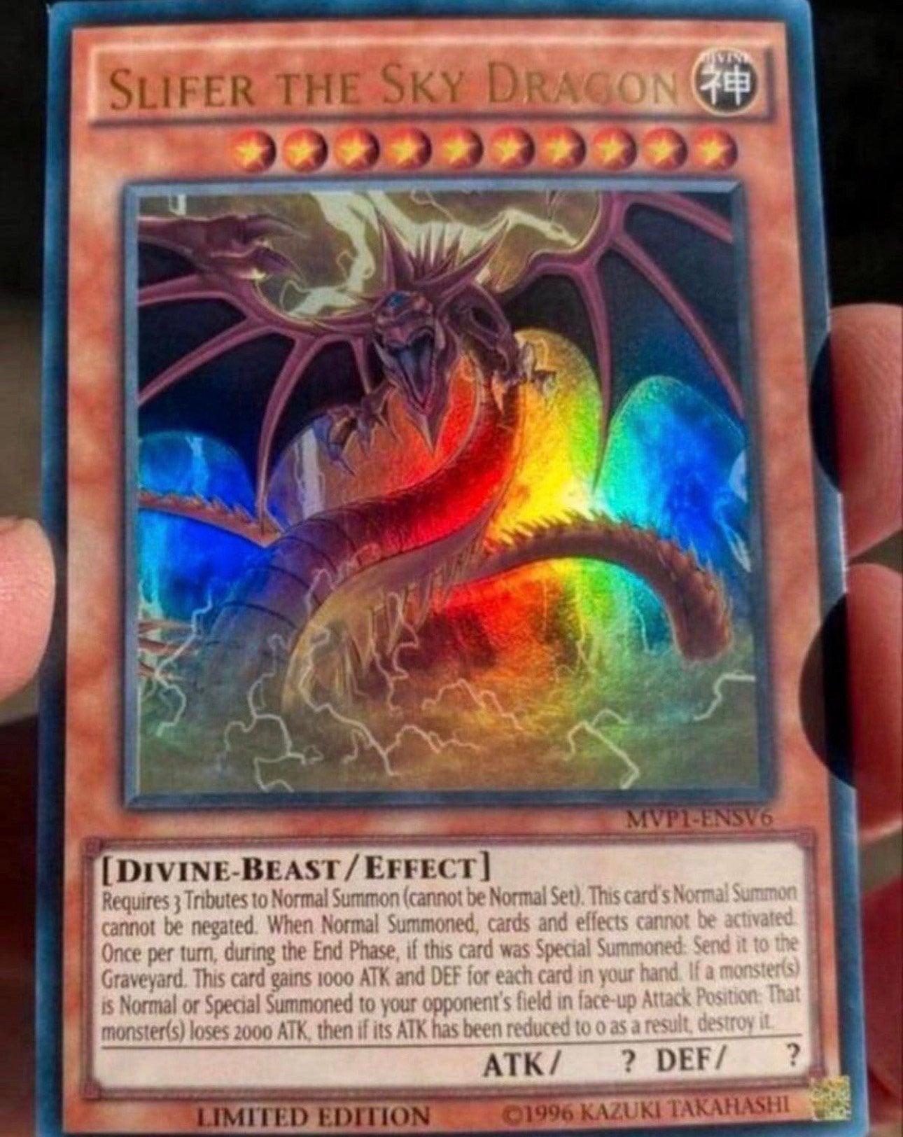 Yu-Gi-Oh! Slifer the Sky Dragon MVP1 Limited Edition !, Ophalen of Verzenden, Zo goed als nieuw, Losse kaart, Foil