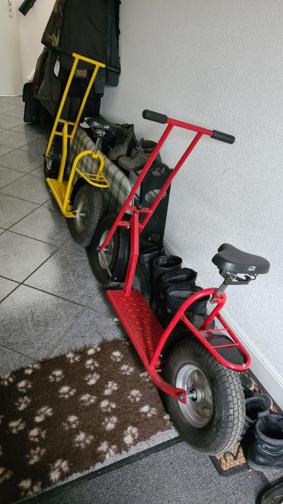 step met zadel steppen, Fietsen en Brommers, Steps, Ophalen, Zo goed als nieuw, Kickbike, Onbekend