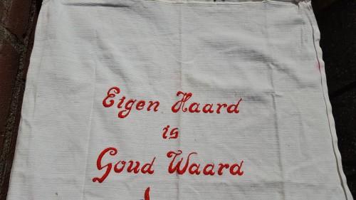 Handdoek hanger met afbeelding boer en boerin en opschrift e, Ophalen of Verzenden