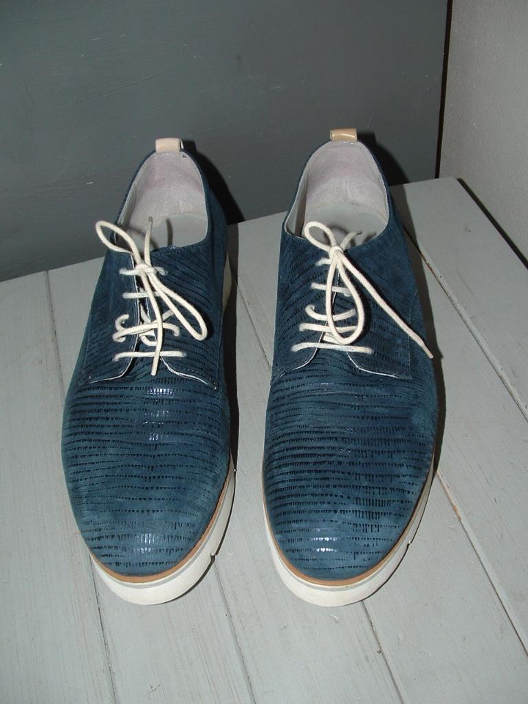 Maripe mooie blauwe veterschoenen plateau maat 43, Kleding | Dames, Schoenen, Blauw, Ophalen of Verzenden, Maripe, Sneakers of Gympen