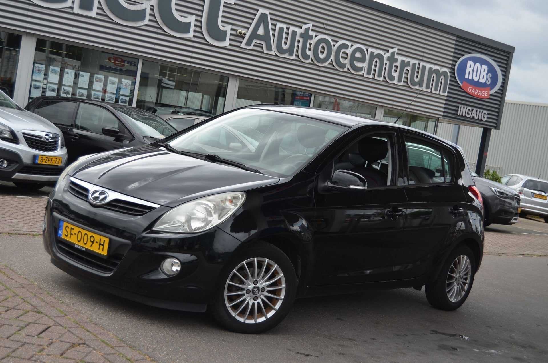 Hyundai I20 1.2i i-Catcher|CLIMA|STOELVERW.|HALF LEER|SENSOR, Auto's, Euro 5, 450 kg, Gebruikt, 31 €/maand