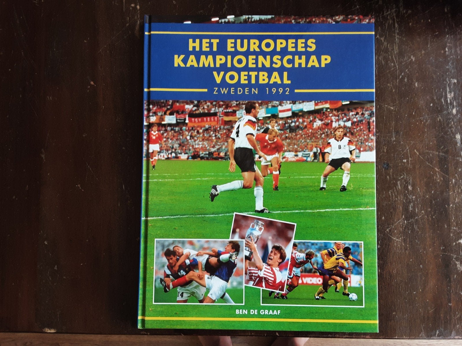 Het Europees kampioenschap voetbal., Boeken, Ophalen of Verzenden, Zo goed als nieuw, Balsport