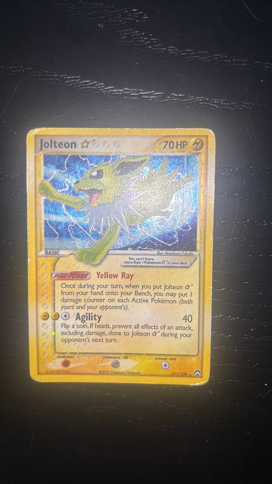 Jolteon gold star PL 101/108, Hobby en Vrije tijd, Verzamelkaartspellen | Pokémon, Ophalen of Verzenden, Zo goed als nieuw, Losse kaart