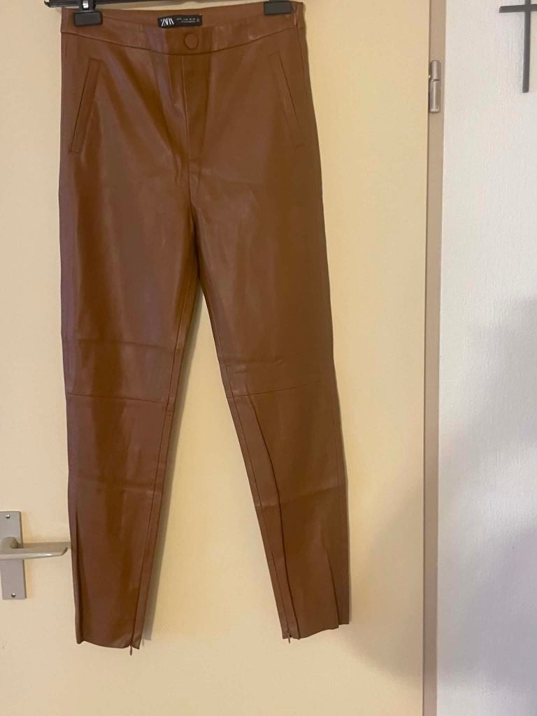 Leer neppe broek van ZARA, Maat 38/40 (M), Bruin, Zara, Ophalen of Verzenden