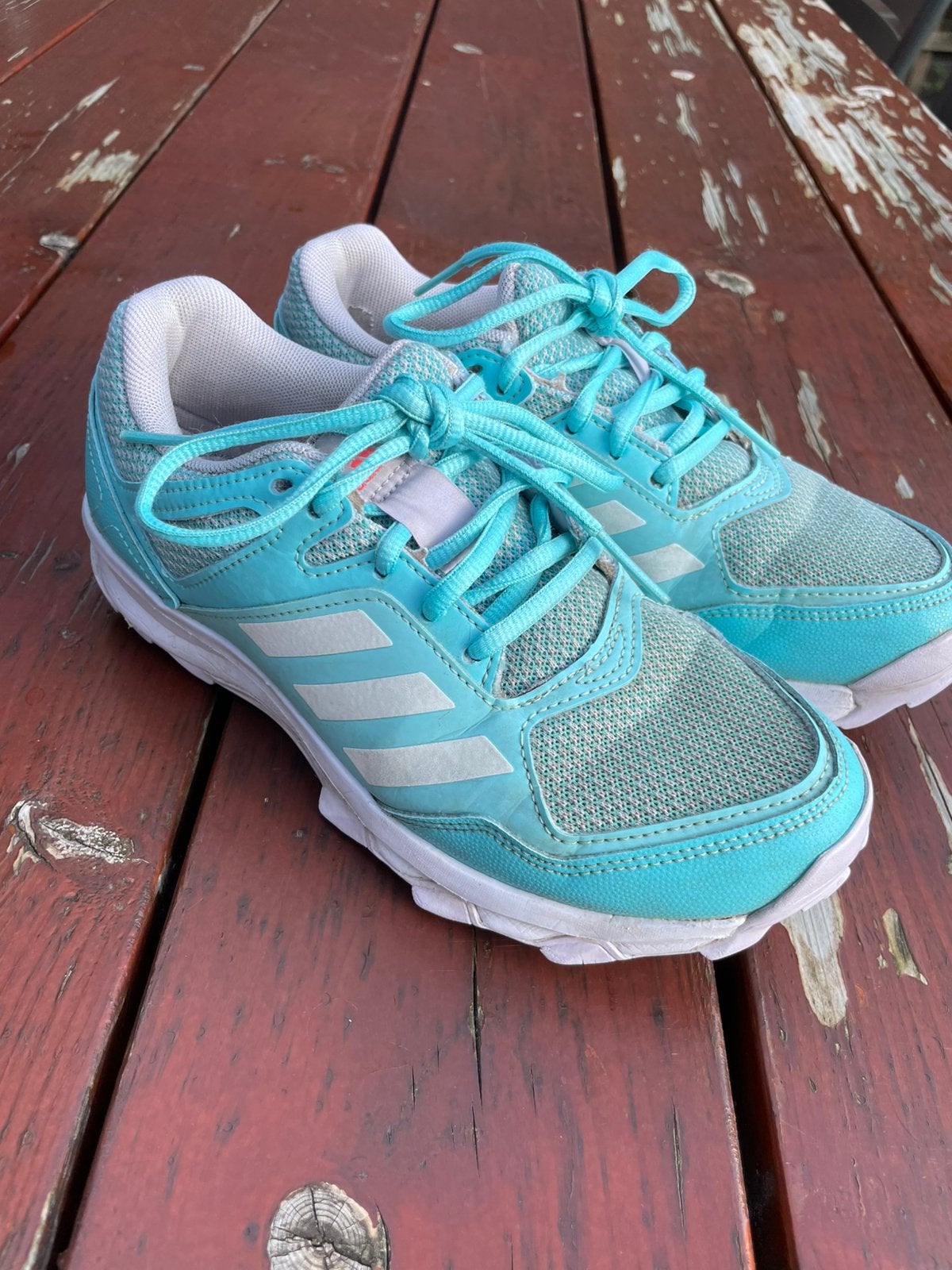 Meiden hockeyschoenen maat 37 1/3 - Adidas, Sport en Fitness, Ophalen of Verzenden, Gebruikt, Schoenen