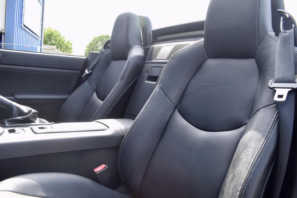 Mazda MX-5 Roadster Coupé 1.8 TS+, Auto's, Mazda, Achterwielaandrijving, Gebruikt, Zwart, 4 cilinders