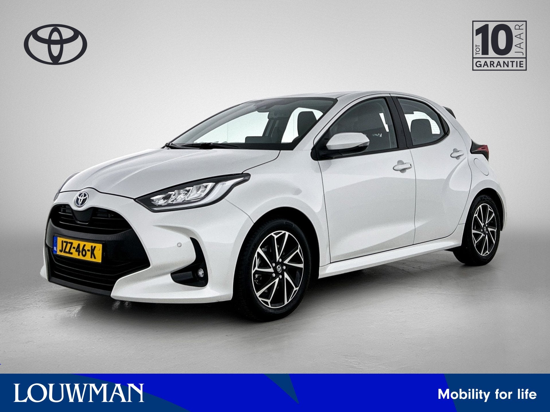 Toyota Yaris 1.5 Hybrid 115 Dynamic | Parkeersensoren |, Auto's, Toyota, Gebruikt, Wit, 1490 cc, Bedrijf