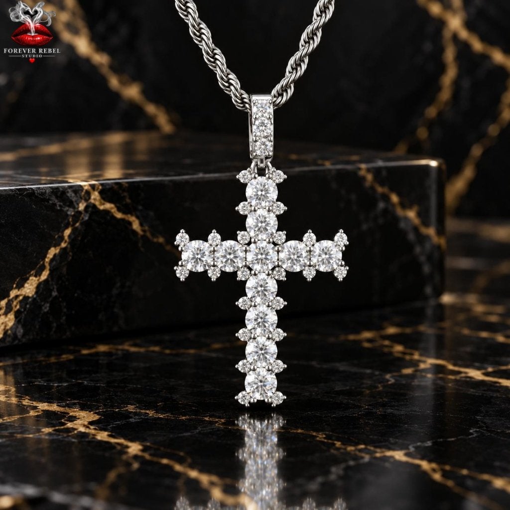 Benedicta Lux - Kruis - 925 Zilver met Moissanite, Verzenden, Foreverrebelstudio@pm.me, Zilver, Prins Bernhardstraat 104