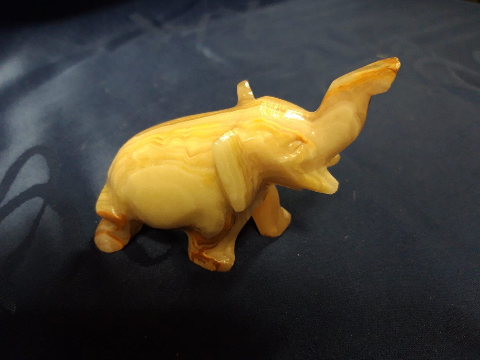 marmeren olifant, Ophalen of Verzenden, Zo goed als nieuw, Wild dier, Beeldje of Figuurtje