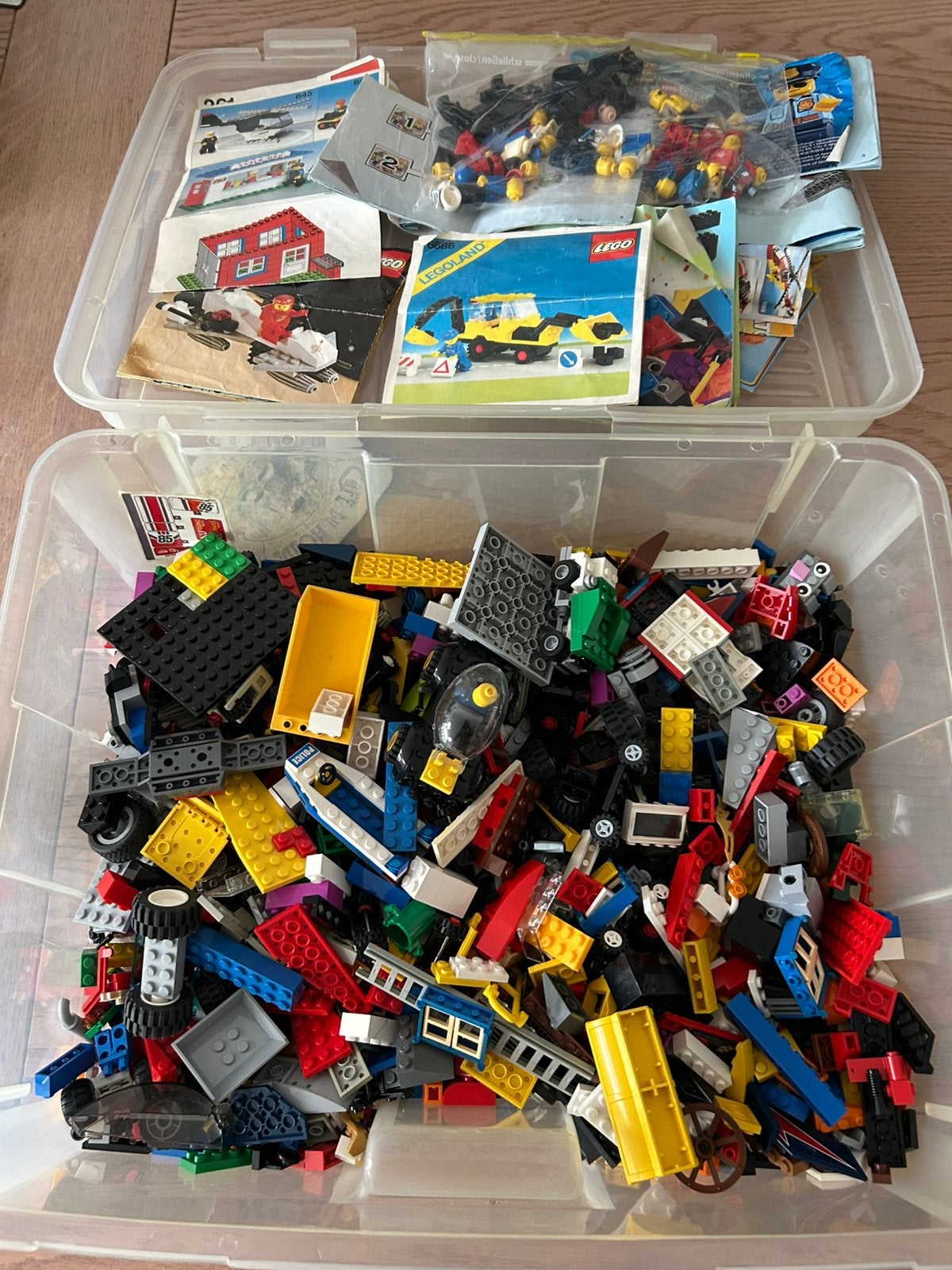 Mix van div lego delen in kunstof bak met deksel, Ophalen, Zo goed als nieuw