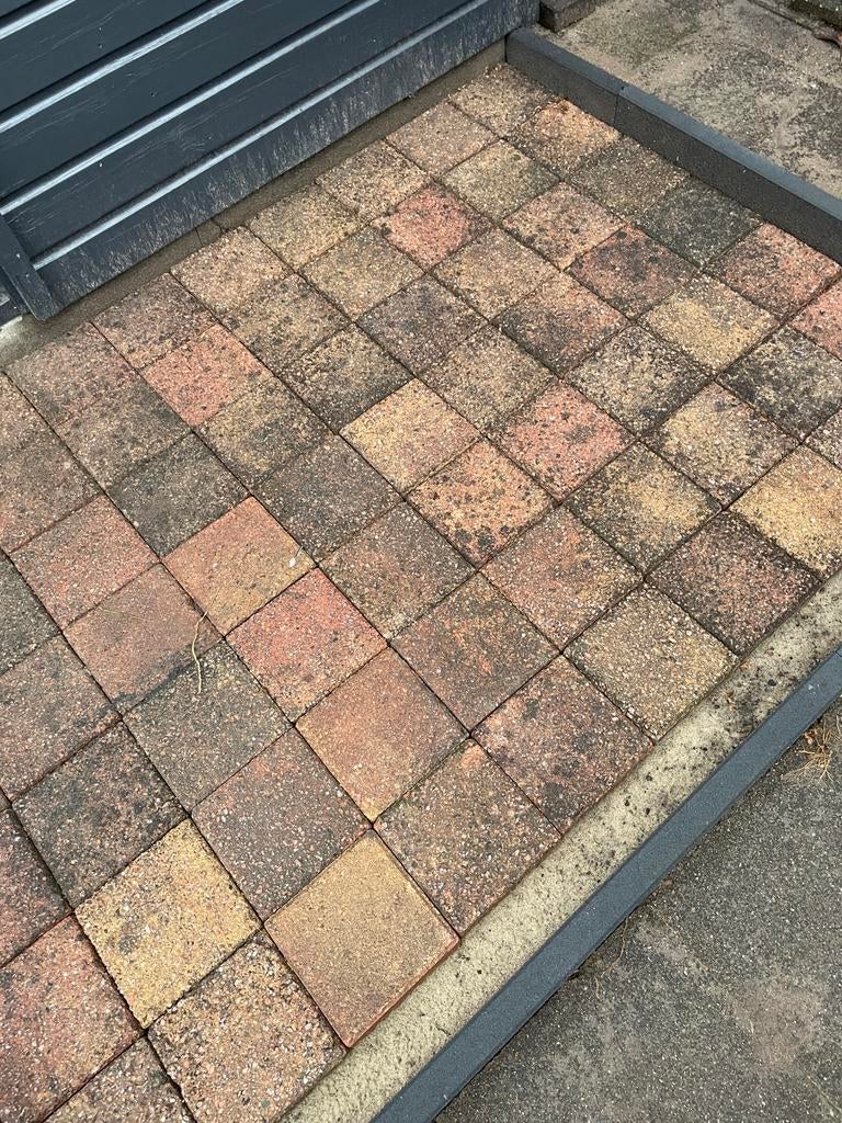 Gratis in Hoogeveen: Terrastegels 21x21 cm (ca. 7m2), Tuin en Terras, Ophalen, Gebruikt, 10 m² of meer, Beton