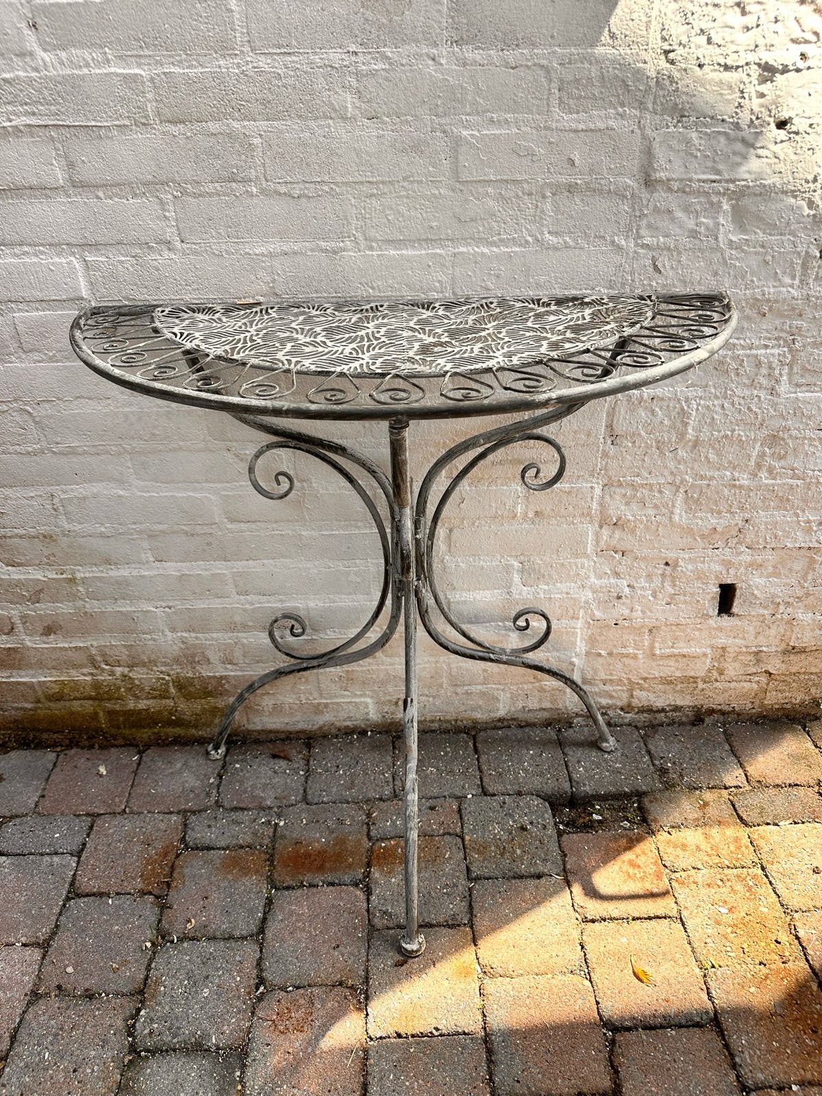 Decoratieve Halfronde Bijzettafel - Metaal, Ophalen of Verzenden, Zo goed als nieuw, Rond, Metaal