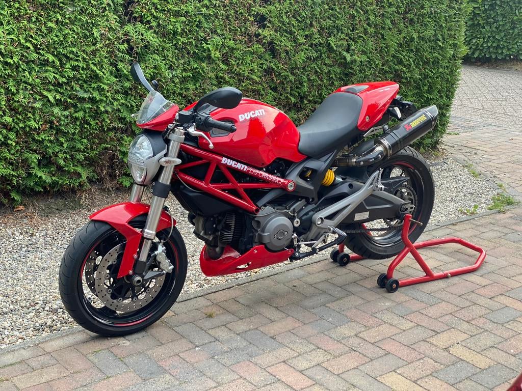 Ducati Monster 696 BJ2010, Motoren, Motoren | Ducati, Gebruikt, Particulier, Meer dan 35 kW, Minimaal motorrijbewijs A2