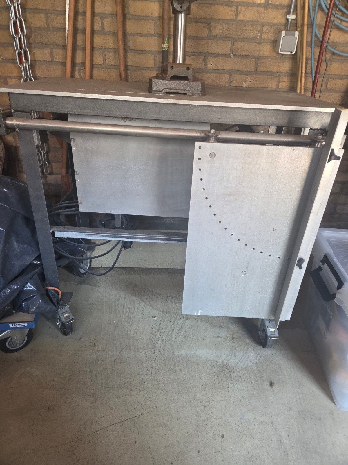Handgemaakte zaagtafel op wielen, Ophalen, Gebruikt, 70 mm of meer, Overige typen