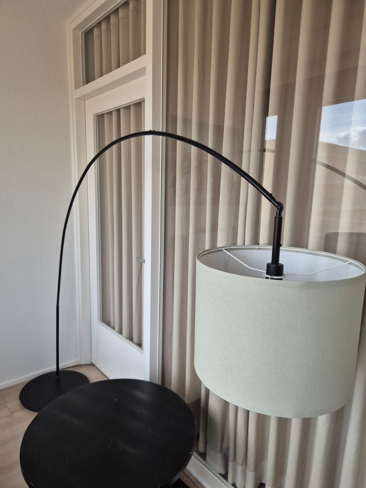 Moderne booglamp met stoffen kap, Huis en Inrichting, Ophalen, Metaal, Zo goed als nieuw, Modern