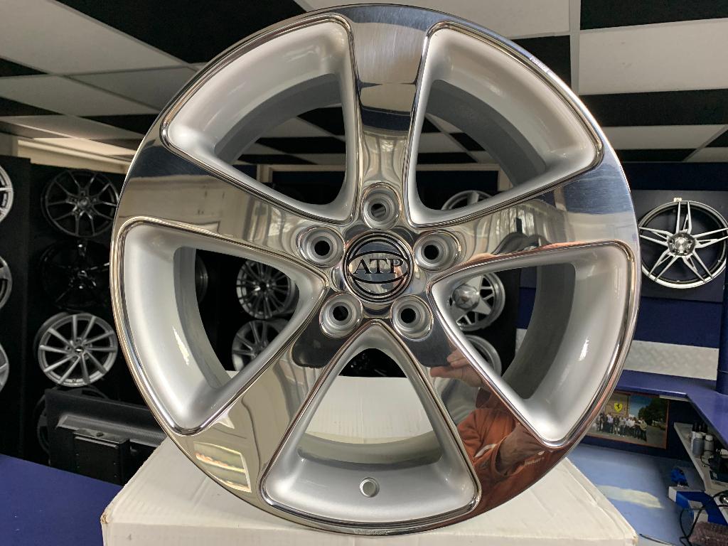 NIEUWE 17 inch 5x112 ATP aluminium met RVS wielen set, Auto diversen, Wieldoppen, Distriboulevard 11 Moerdijk, Ophalen of Verzenden