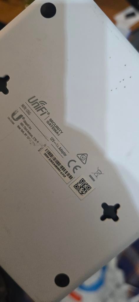 Ubiquiti UniFi Security Gateway (USG), Computers en Software, Routers en Modems, Verzenden, Gebruikt, Router, Ubiquiti